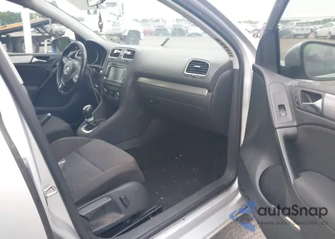 2014 Volkswagen Golf 2.5L из США, поврежденный, VIN WVWDB7AJ0EW009796